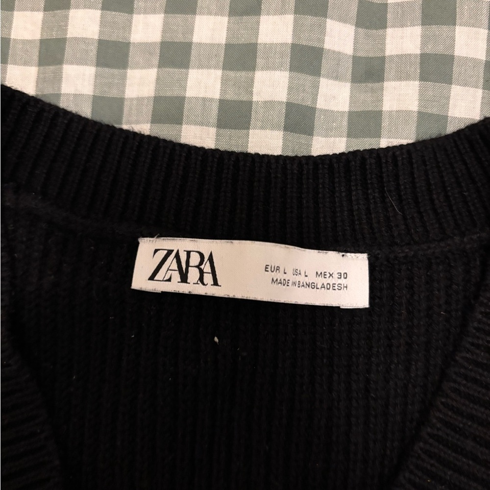 Zara Black Ribbed Sweater Vest - Picture 2 of 2